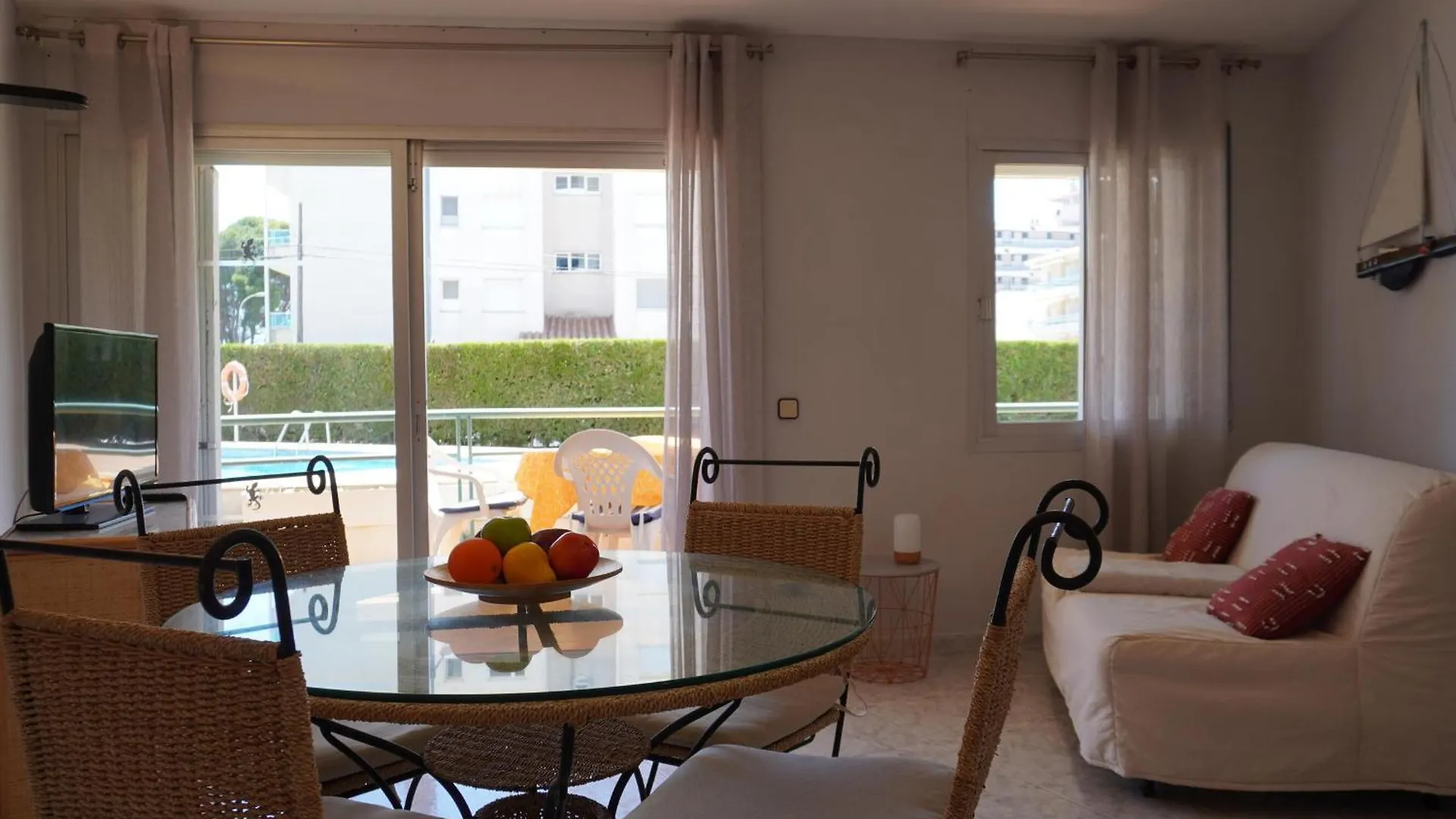 Apartamento En Planta Baja Con Terraza Y Piscina Cerca De La Playa De L'Estartit - Es-323-86 Torroella de Montgrí